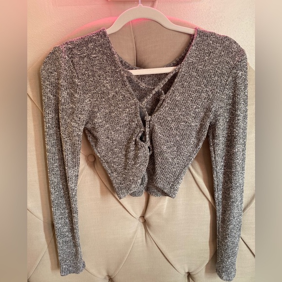 Open back cross cross long sleeve top from garage - Picture 3 of 3